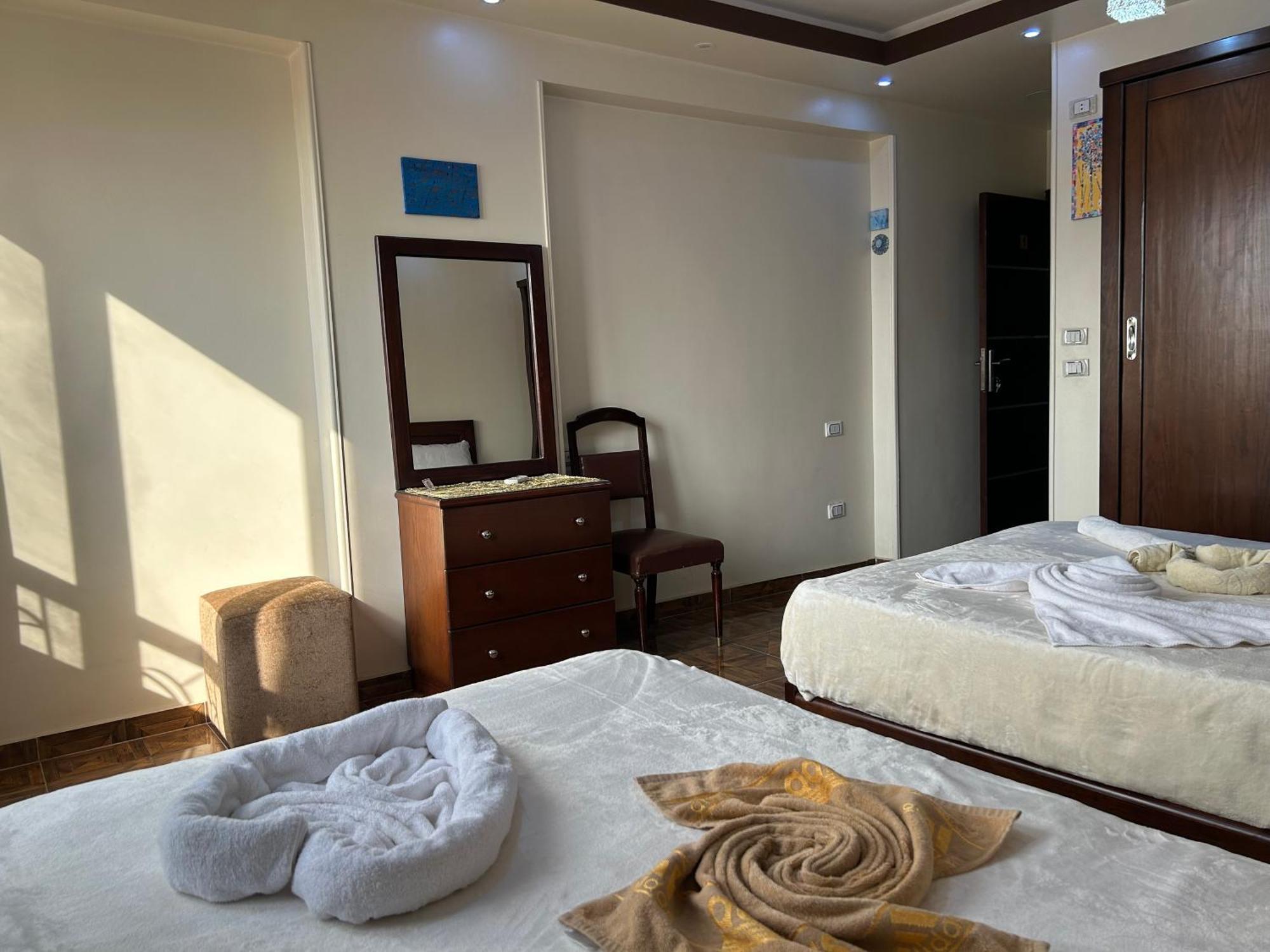 Isis Guest House Nazlet el-Sisi Bagian luar foto